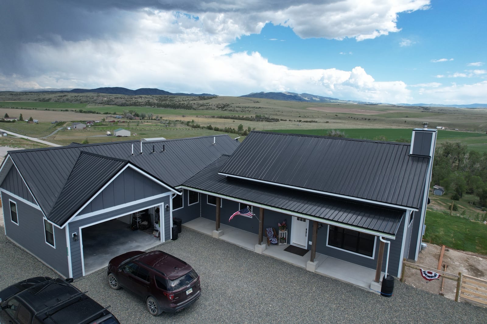 Townsend ranch: front porch and garage